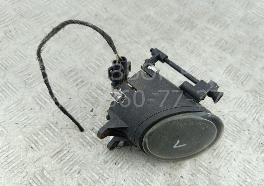 Фара противотуманная левая