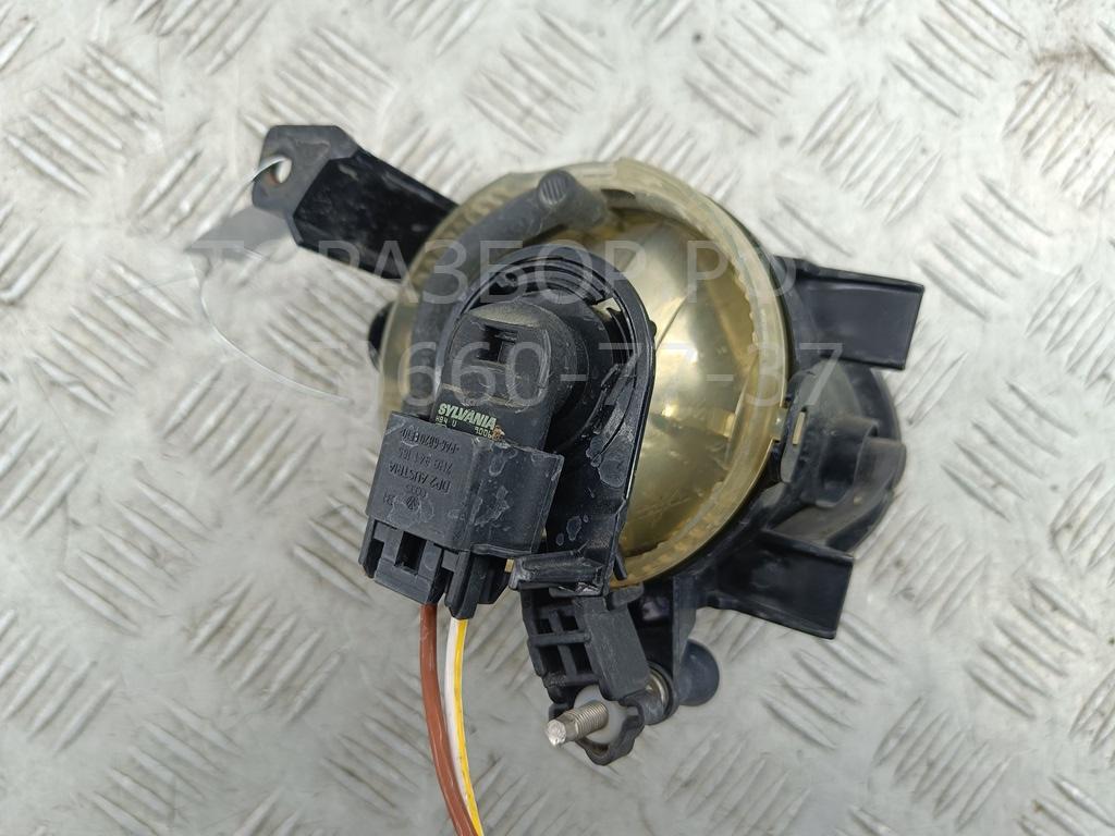 Фара противотуманная левая