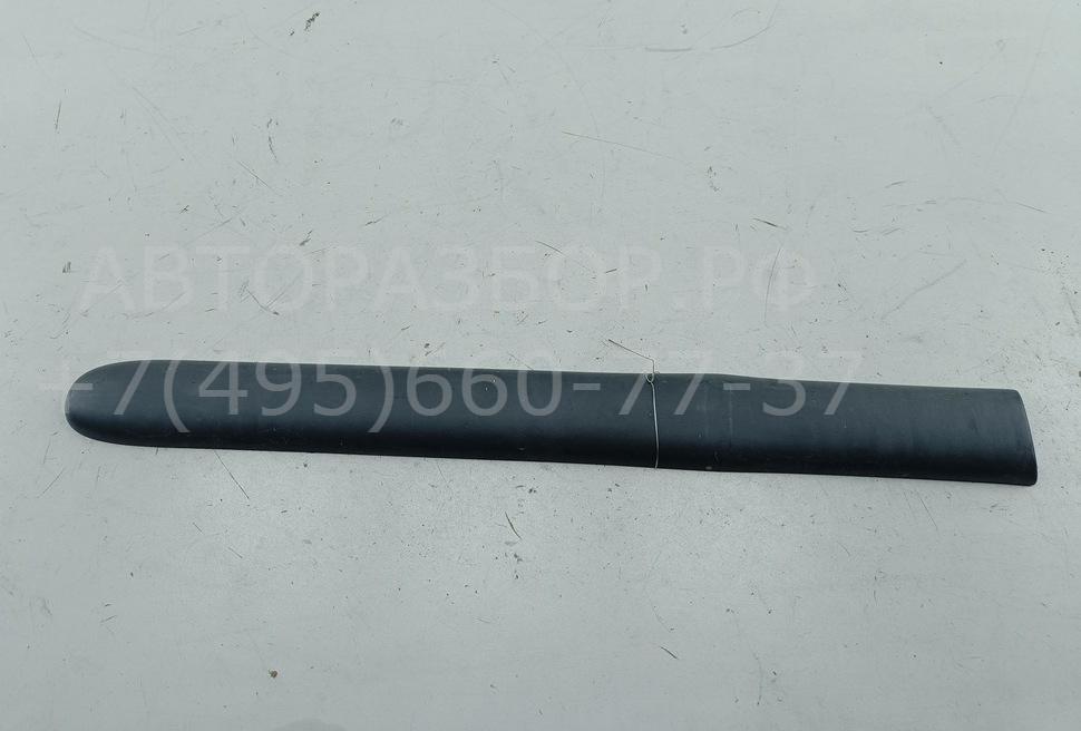 Накладка двери задней правой