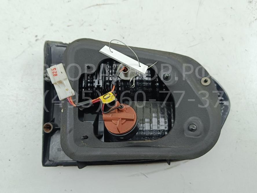 Фонарь задний внутренний правый