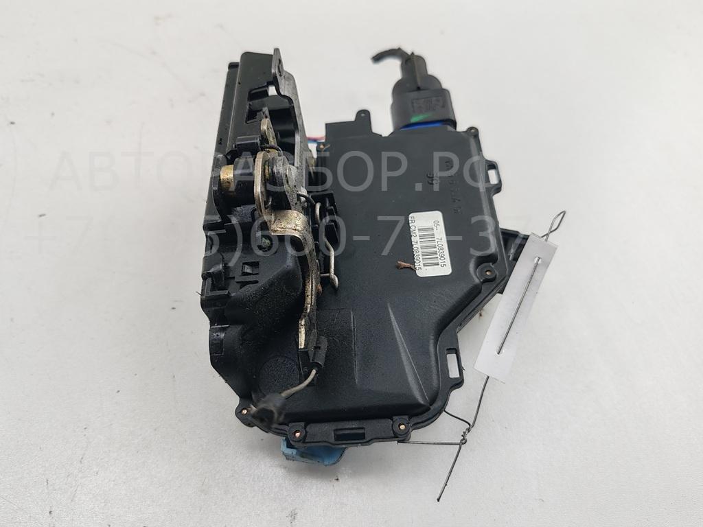 Замок двери задней левой