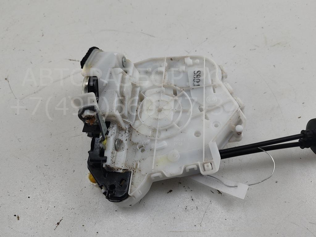 Замок двери передней правой