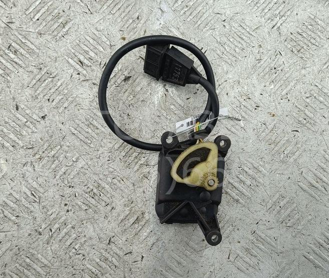 Моторчик заслонки печки