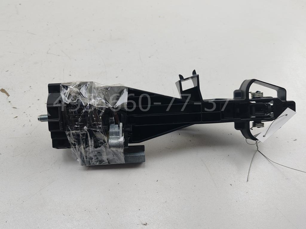 Ручка двери передней наружная правая