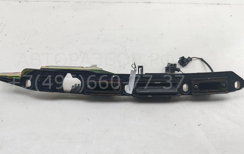 Ручка двери багажника наружная