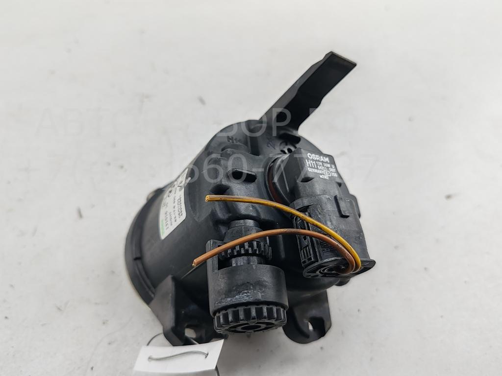 Фара противотуманная правая