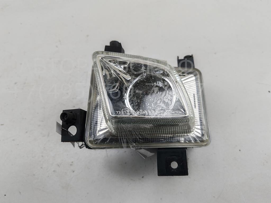 Фара противотуманная правая