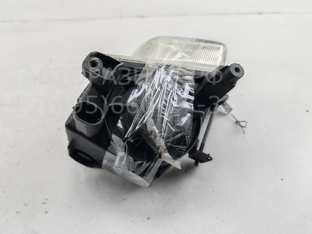 Фара противотуманная правая