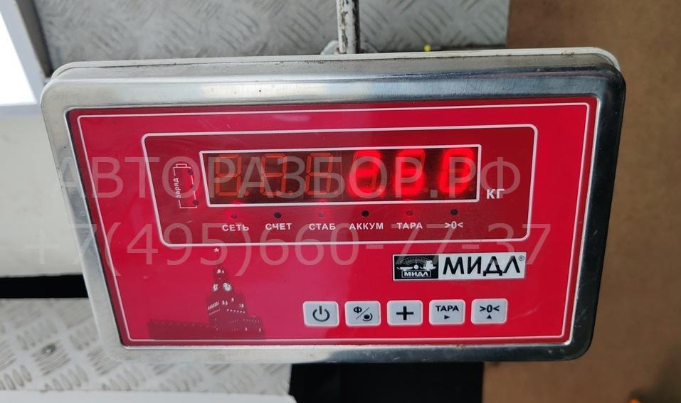 Обшивка двери передней левой