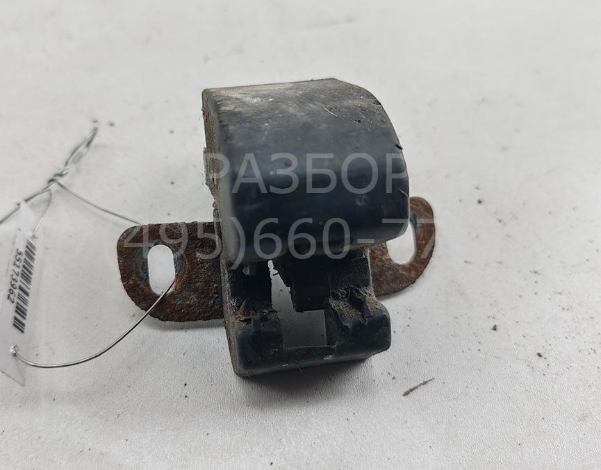 Замок двери задней правой