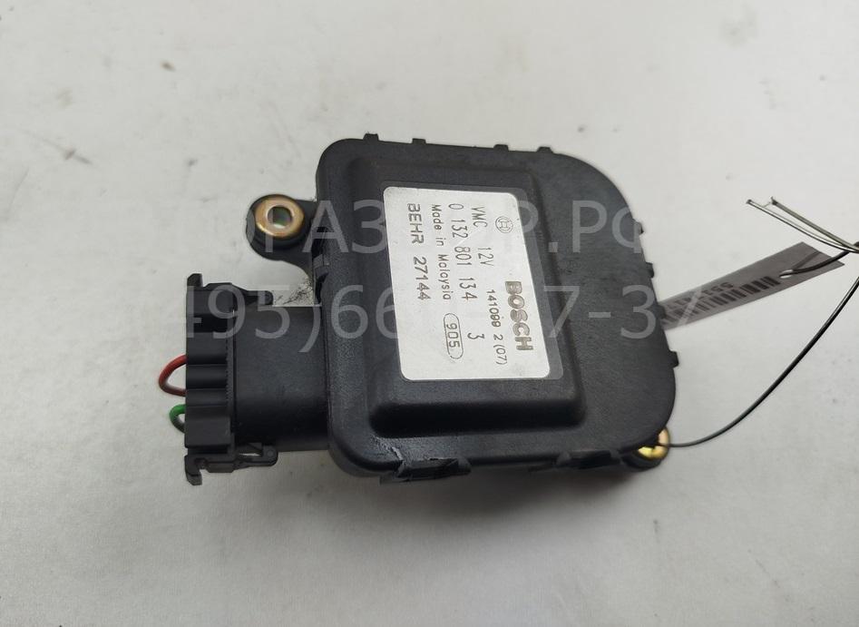 Моторчик заслонки печки