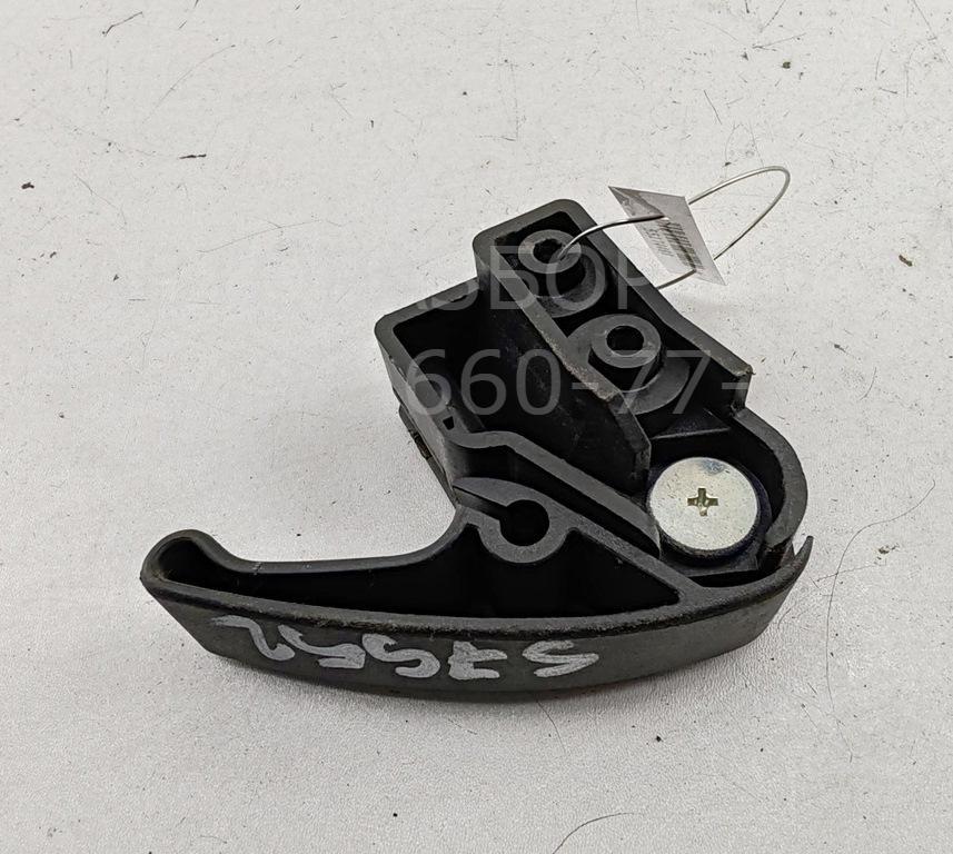 Ручка открывания капота