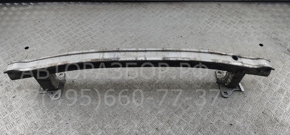 Усилитель переднего бампера