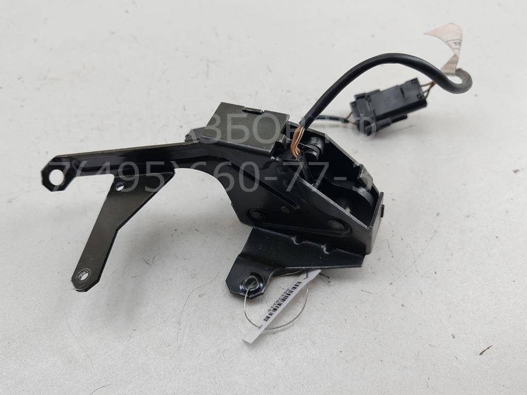 Замок багажника