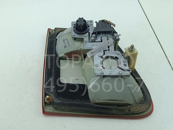 Фонарь задний внутренний правый