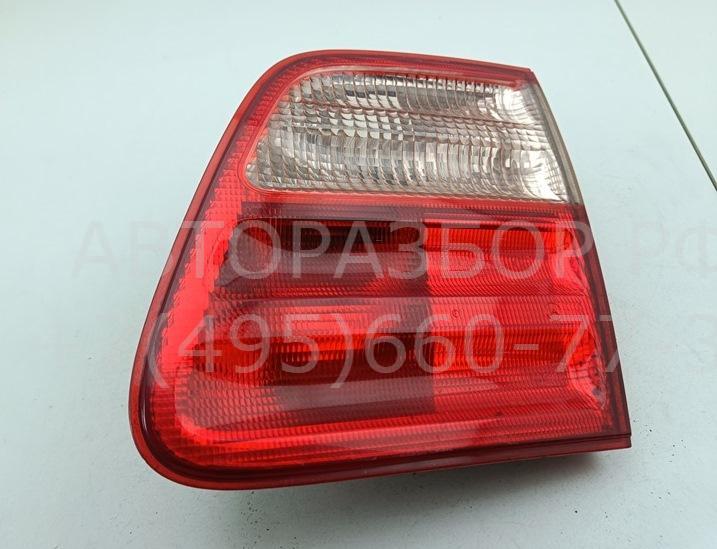 Фонарь задний внутренний правый