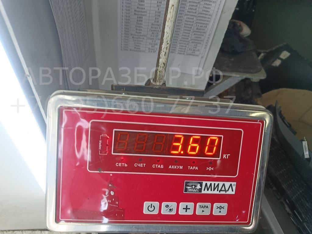 Стекло двери передней правой