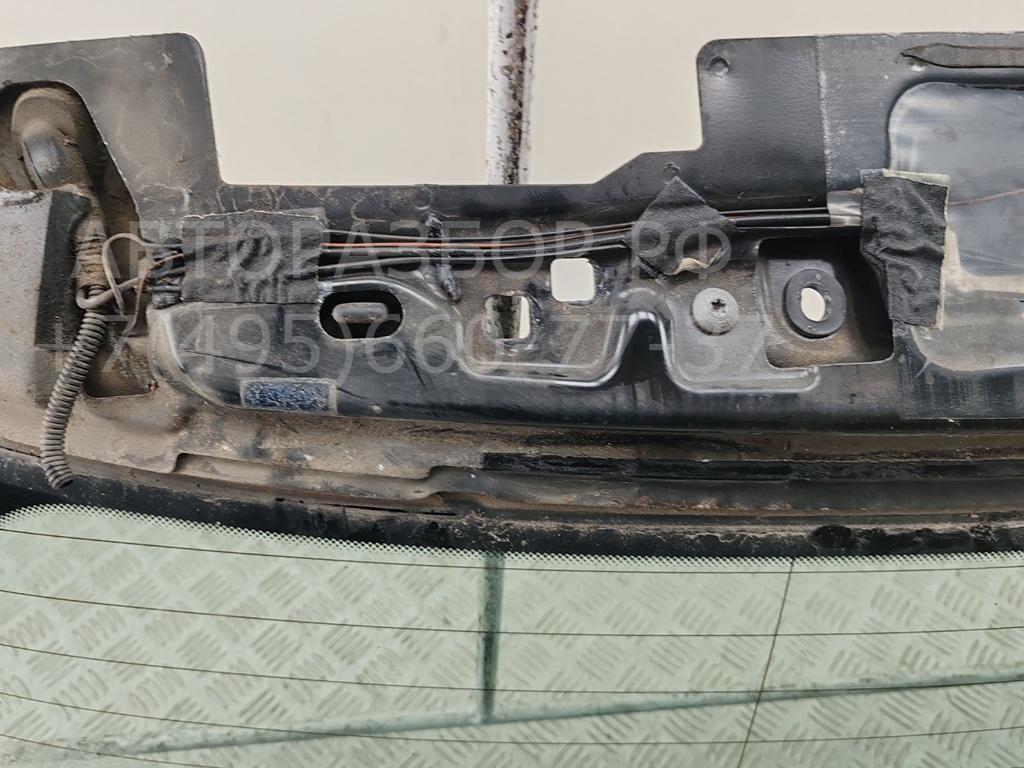 Стекло заднее