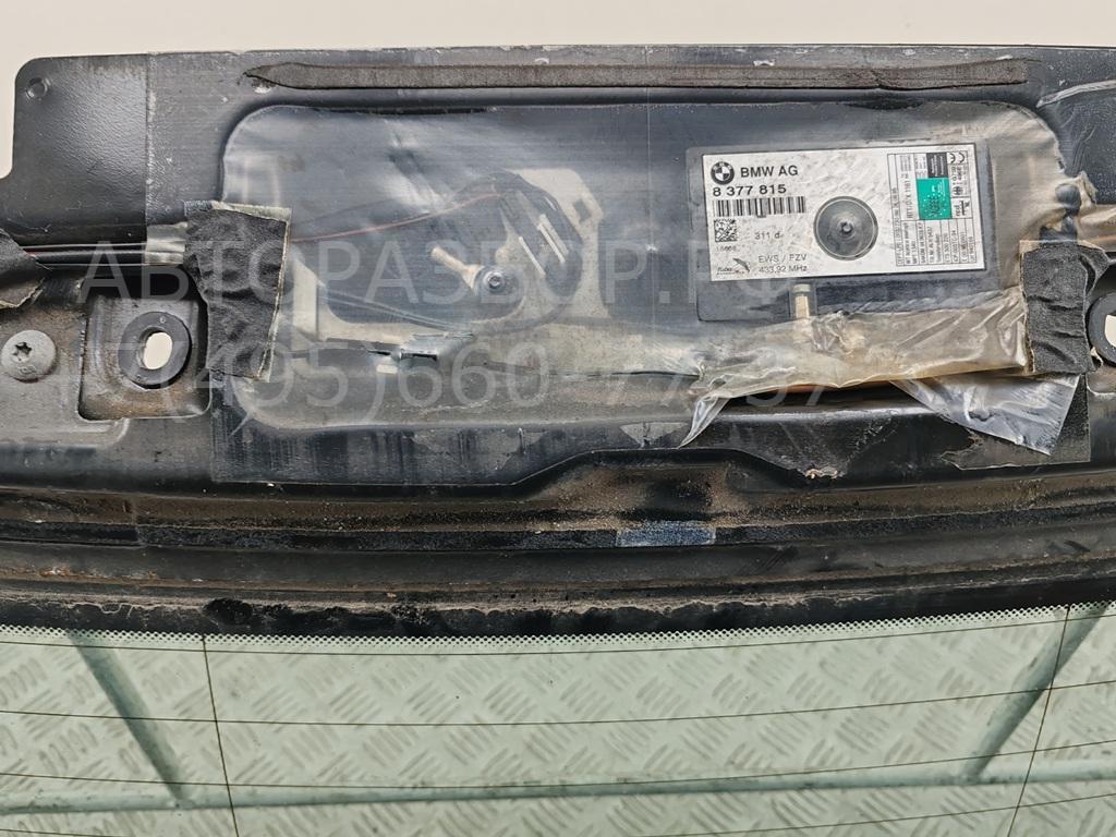 Стекло заднее