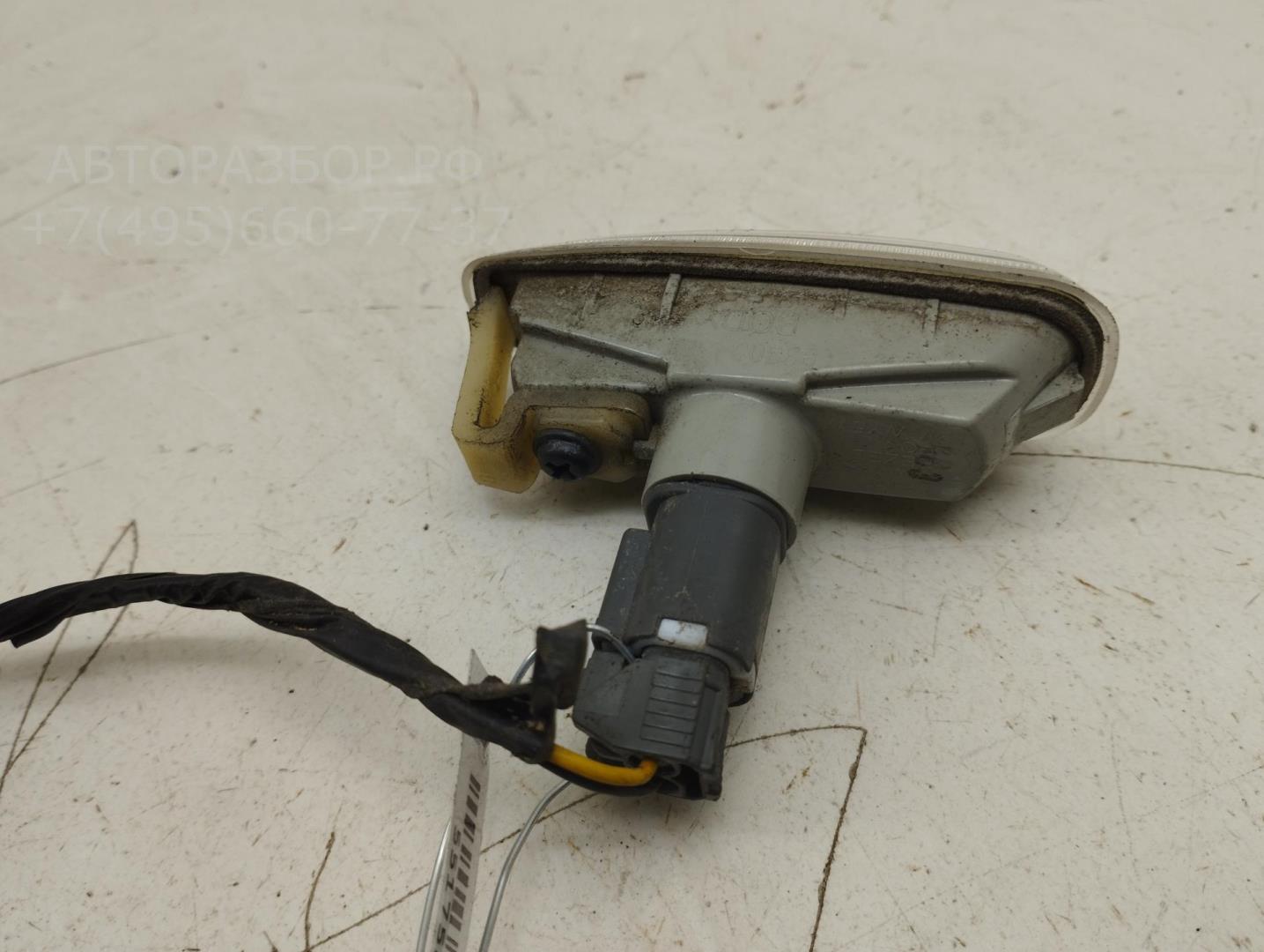 Указатель поворота левый