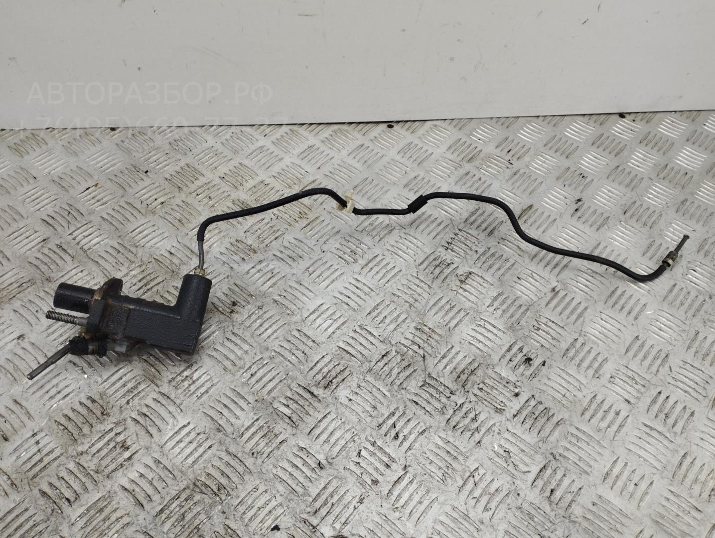 Цилиндр сцепления главный