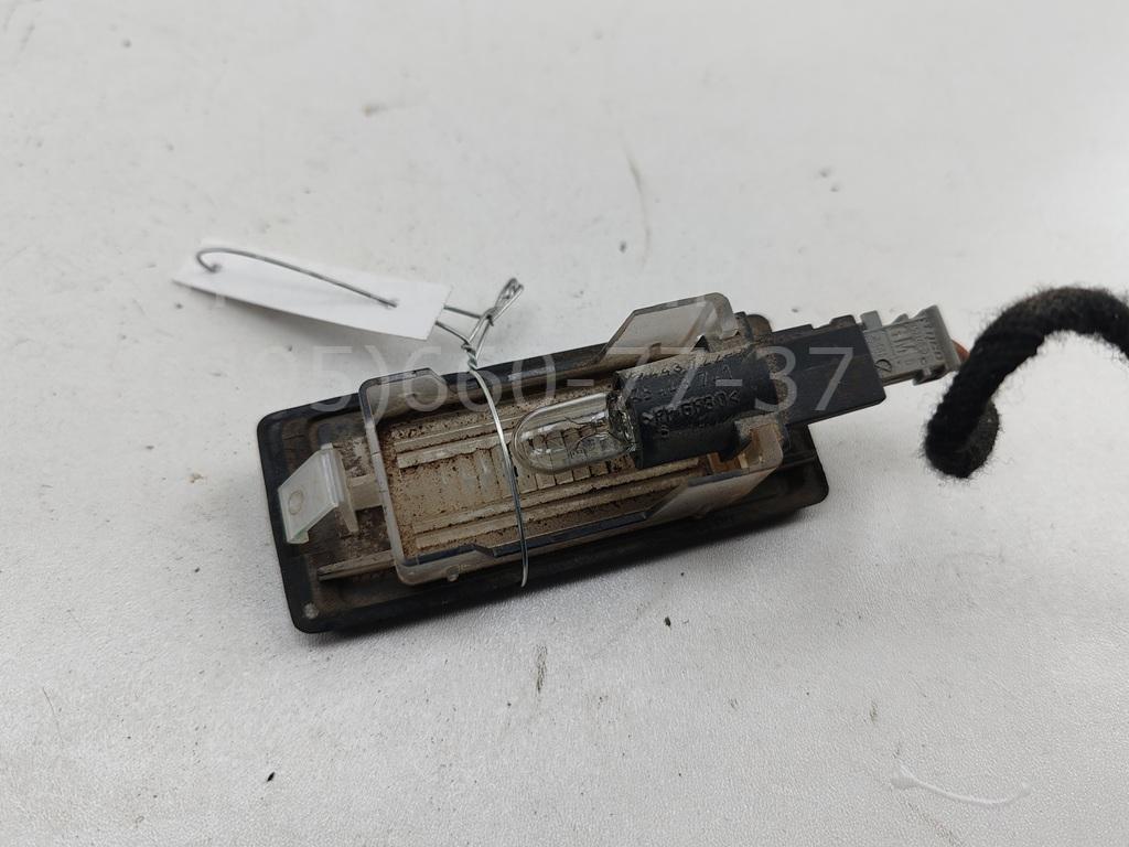 Фонарь подсветки номера