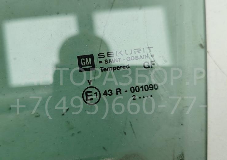 Стекло двери задней левой