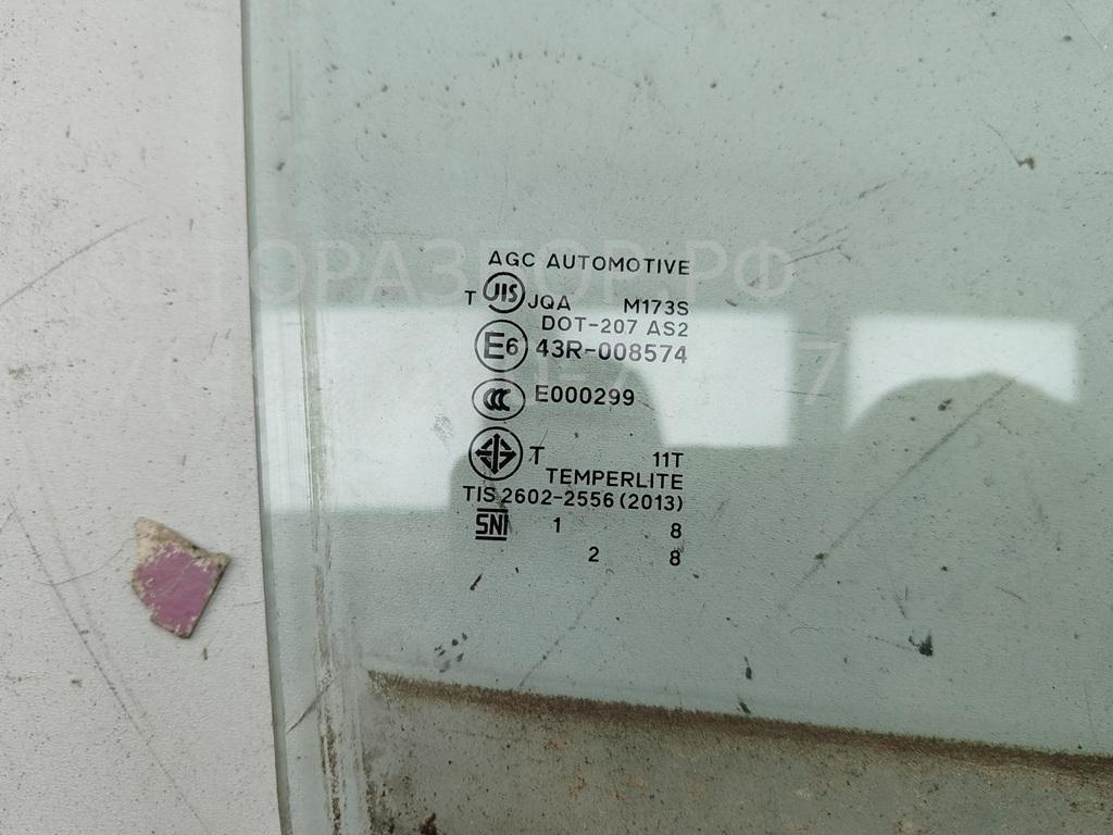 Стекло двери задней правой