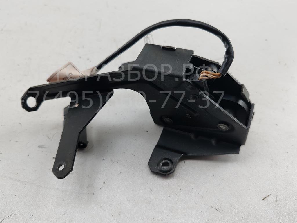 Замок багажника