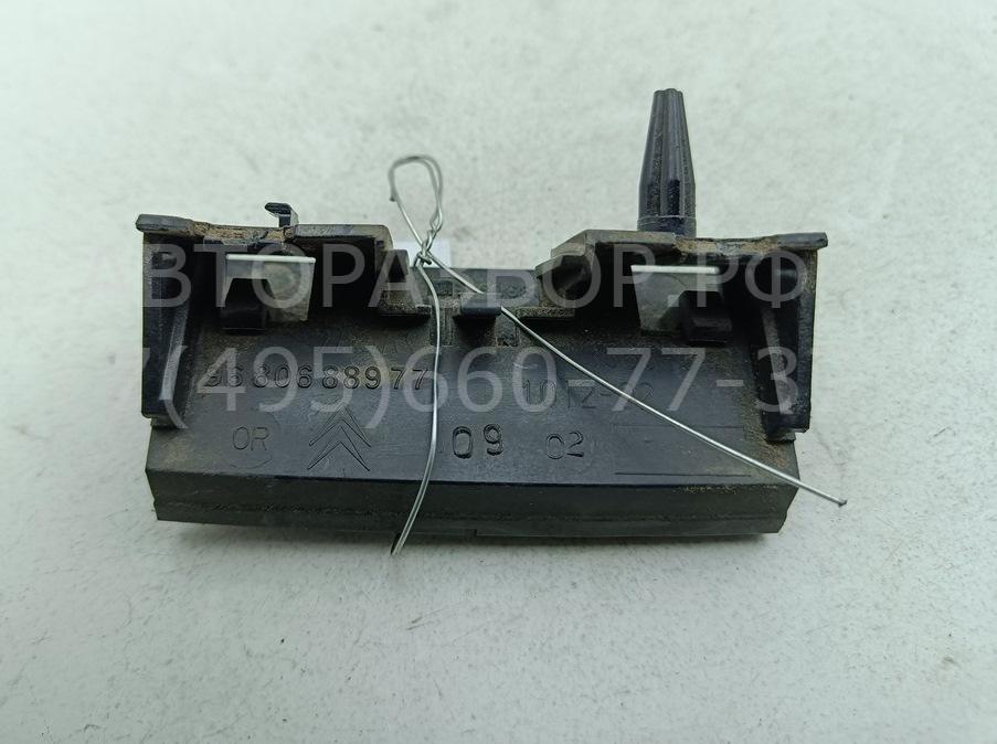 Ручка двери багажника наружная