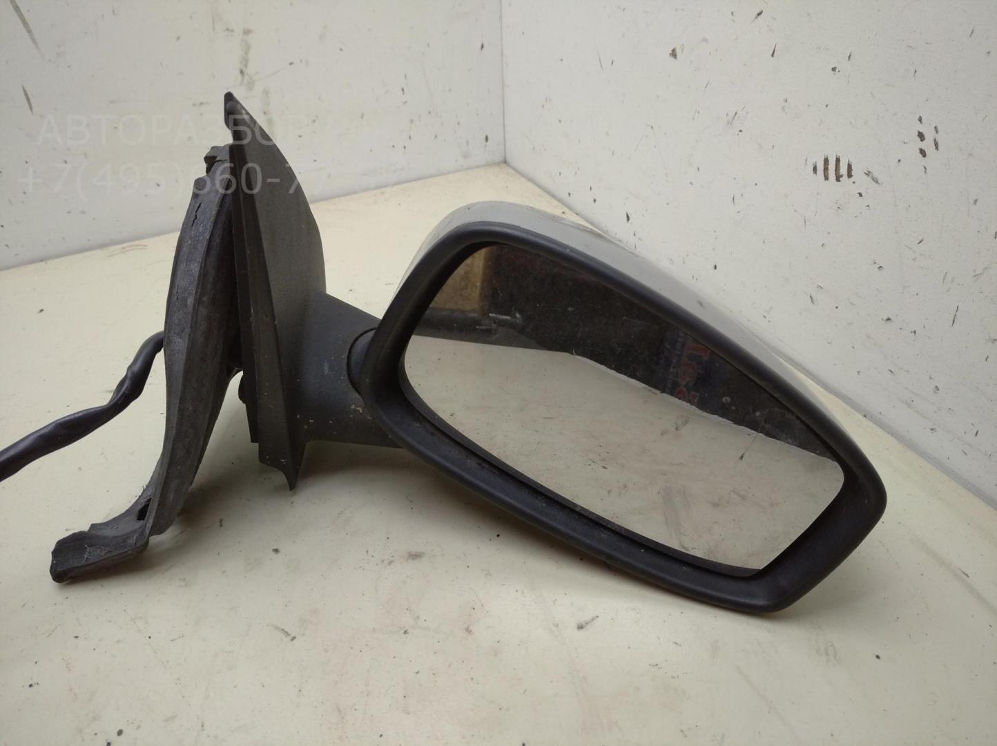 Зеркало правое электрическое