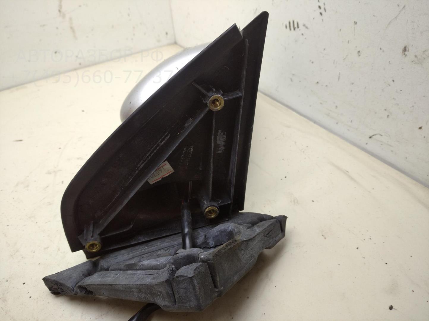 Зеркало правое электрическое