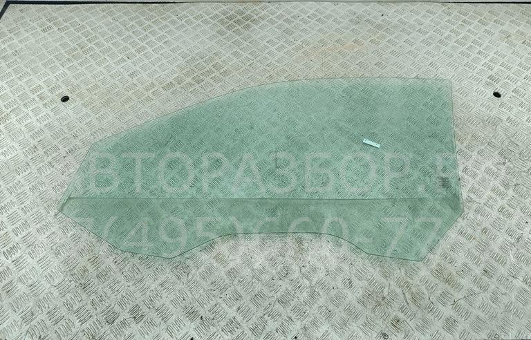 Стекло двери передней правой