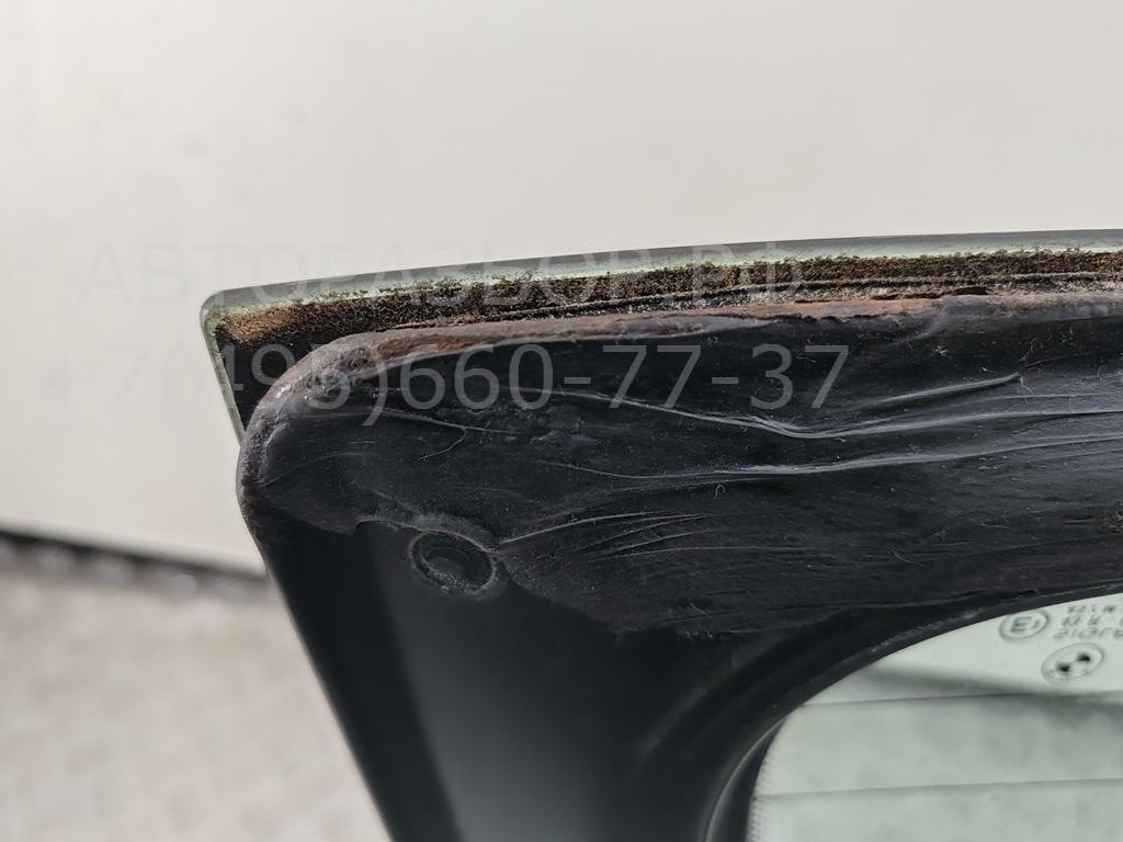 Стекло заднее