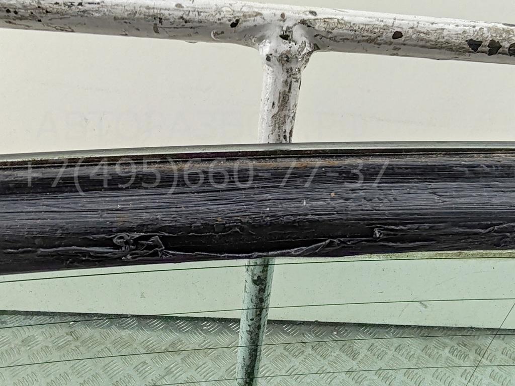 Стекло заднее