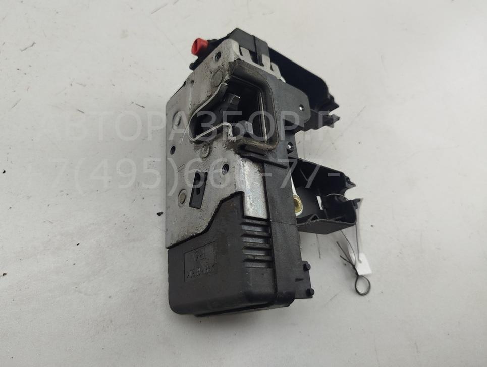 Замок двери задней правой