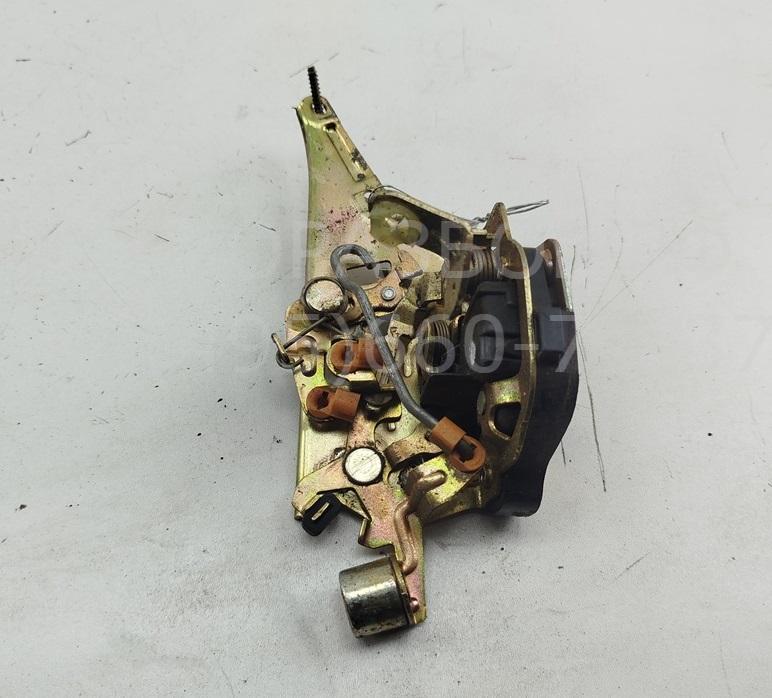 Замок двери задней правой