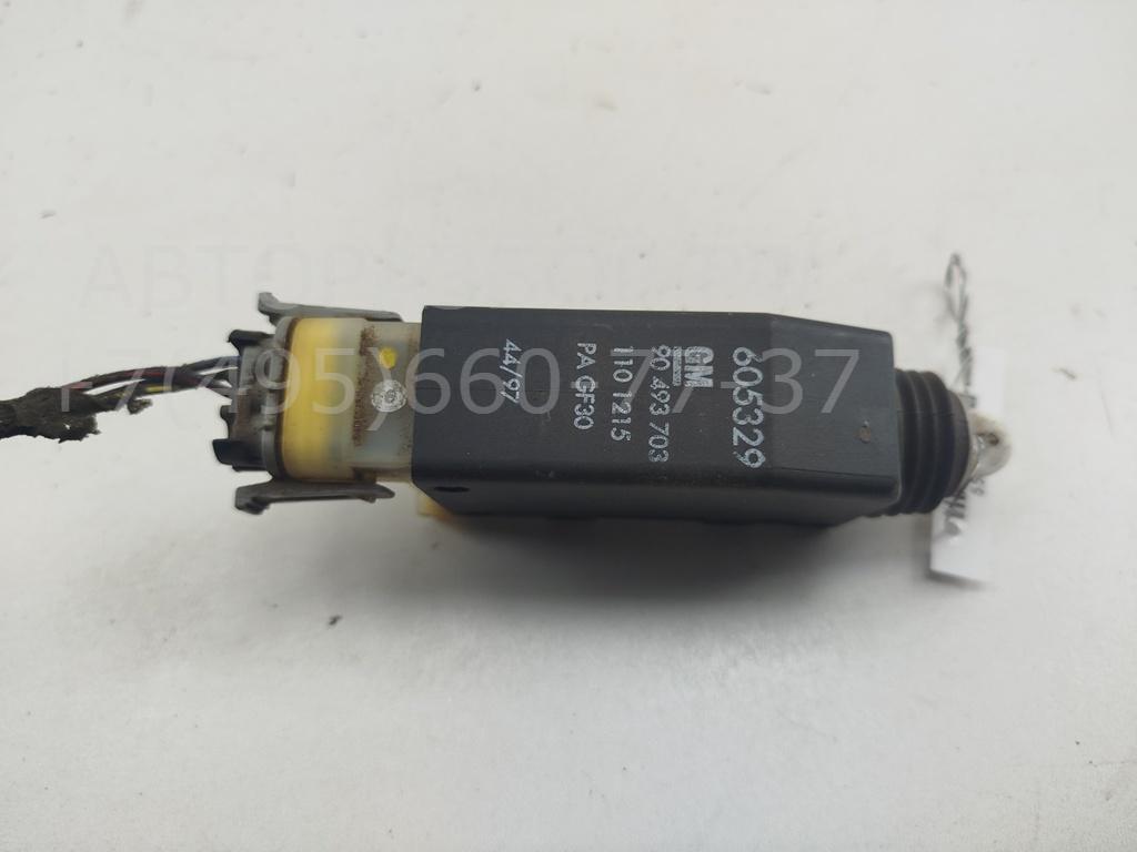 Активатор замка двери