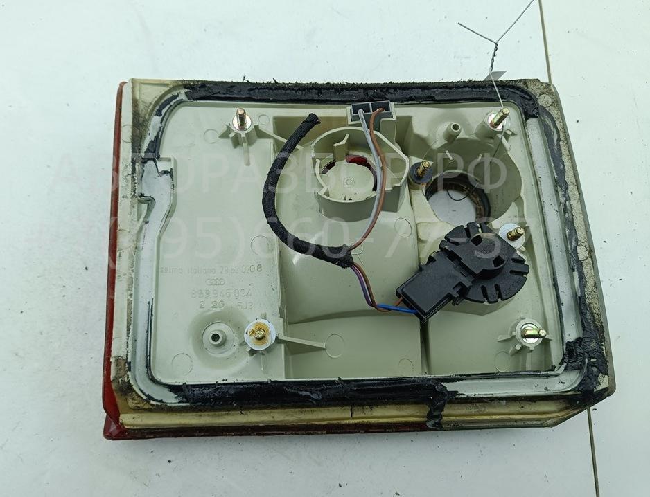 Фонарь задний внутренний правый