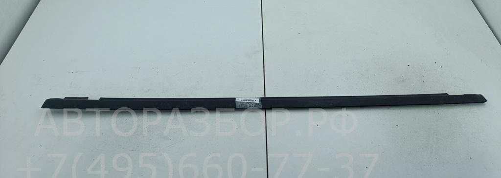 Накладка стекла заднего правого