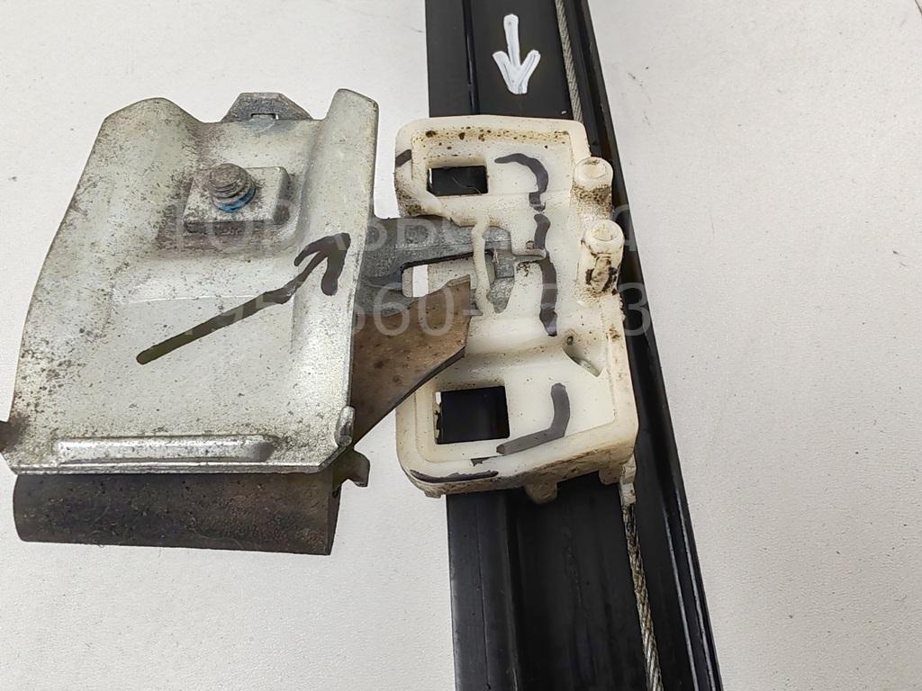 Стеклоподъемник электр. передний правый