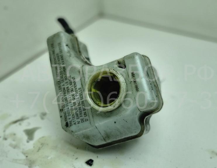 Бачок главного тормозного цилиндра