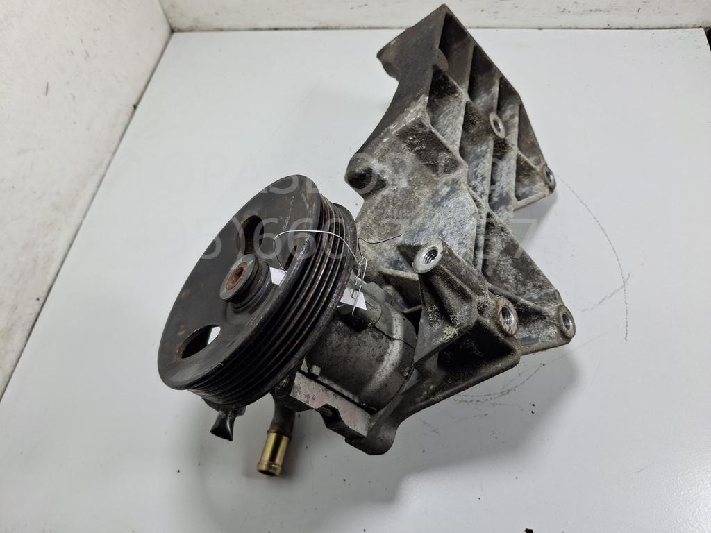 Насос ГУР (гидроусилитель руля)