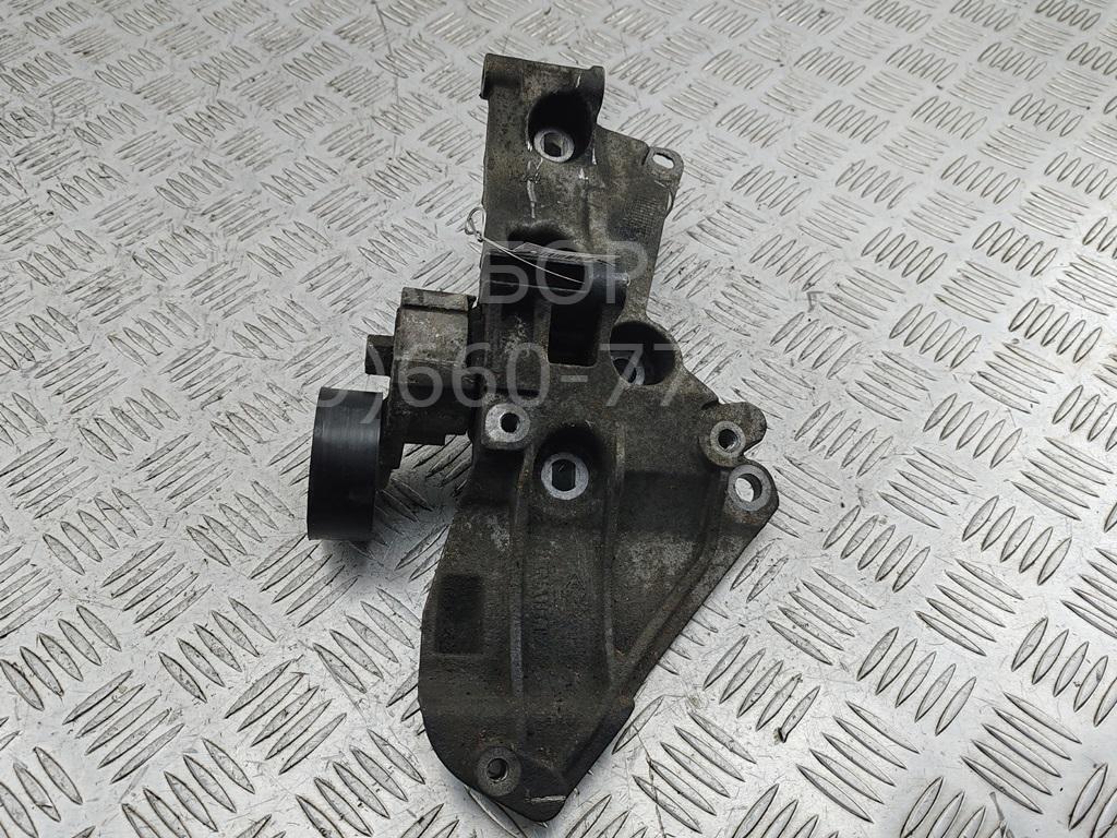 Кронштейн генератора