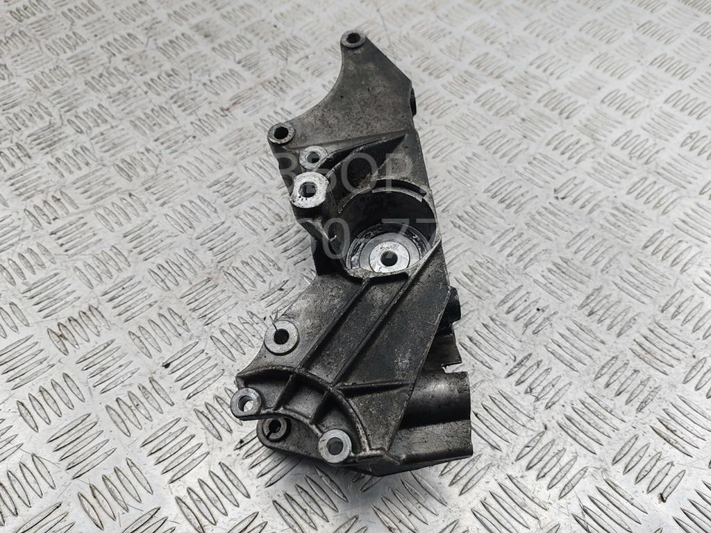 Кронштейн генератора