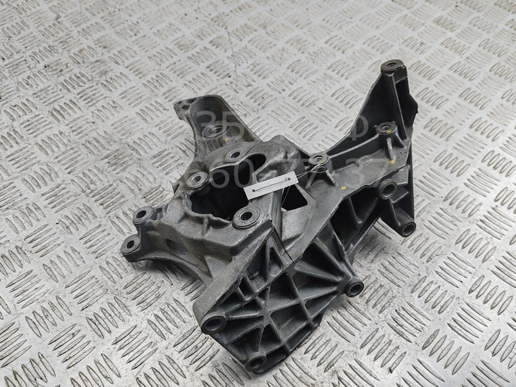 Кронштейн генератора