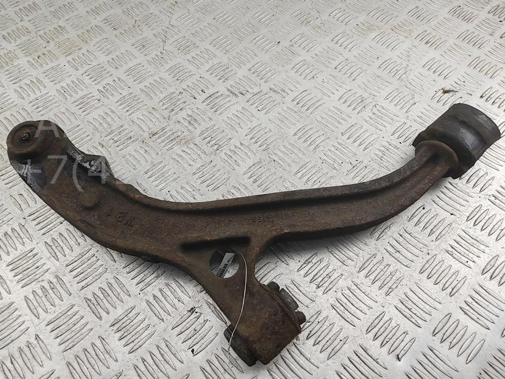 Рычаг передний левый