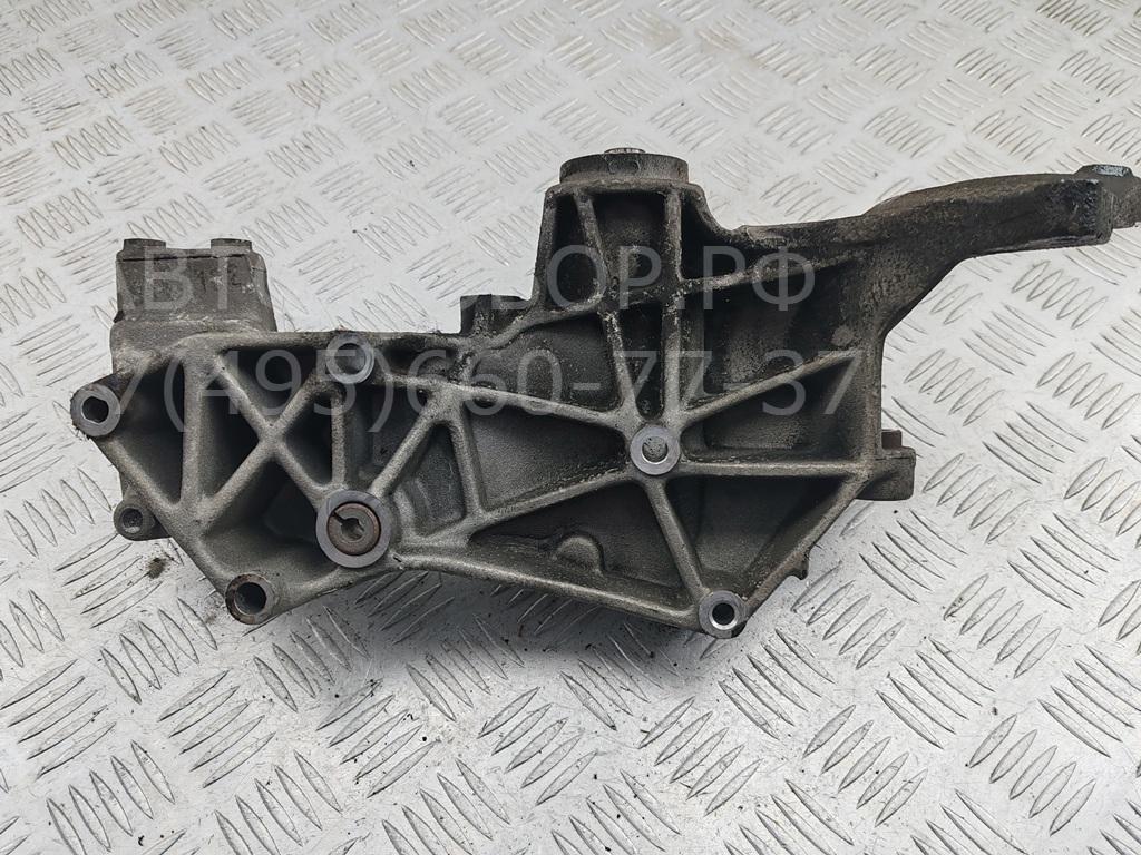 Кронштейн генератора