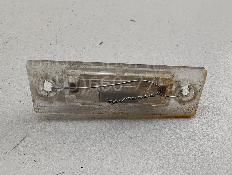 Фонарь подсветки номера