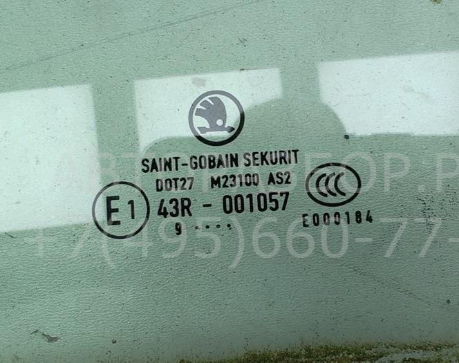 Стекло двери задней левой